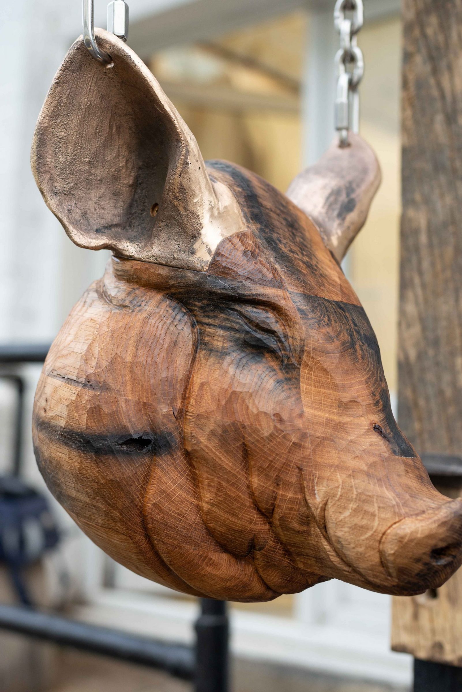 Jan Hendzel studio mantec pigs head sculpture-8-scaled