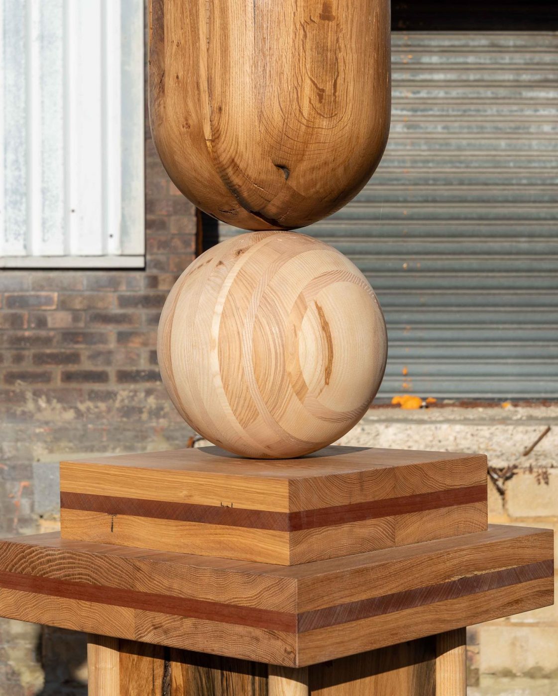sculptural-totems.-laminated-layered.-and-precisely-balanced-using-reclaimed-oak-from-old-lock-gates