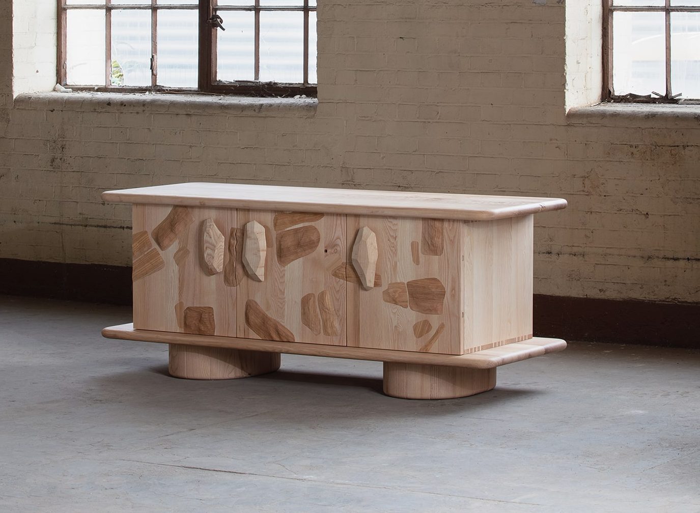 Image of Jan Hendzel's Drumlin Cabinet.